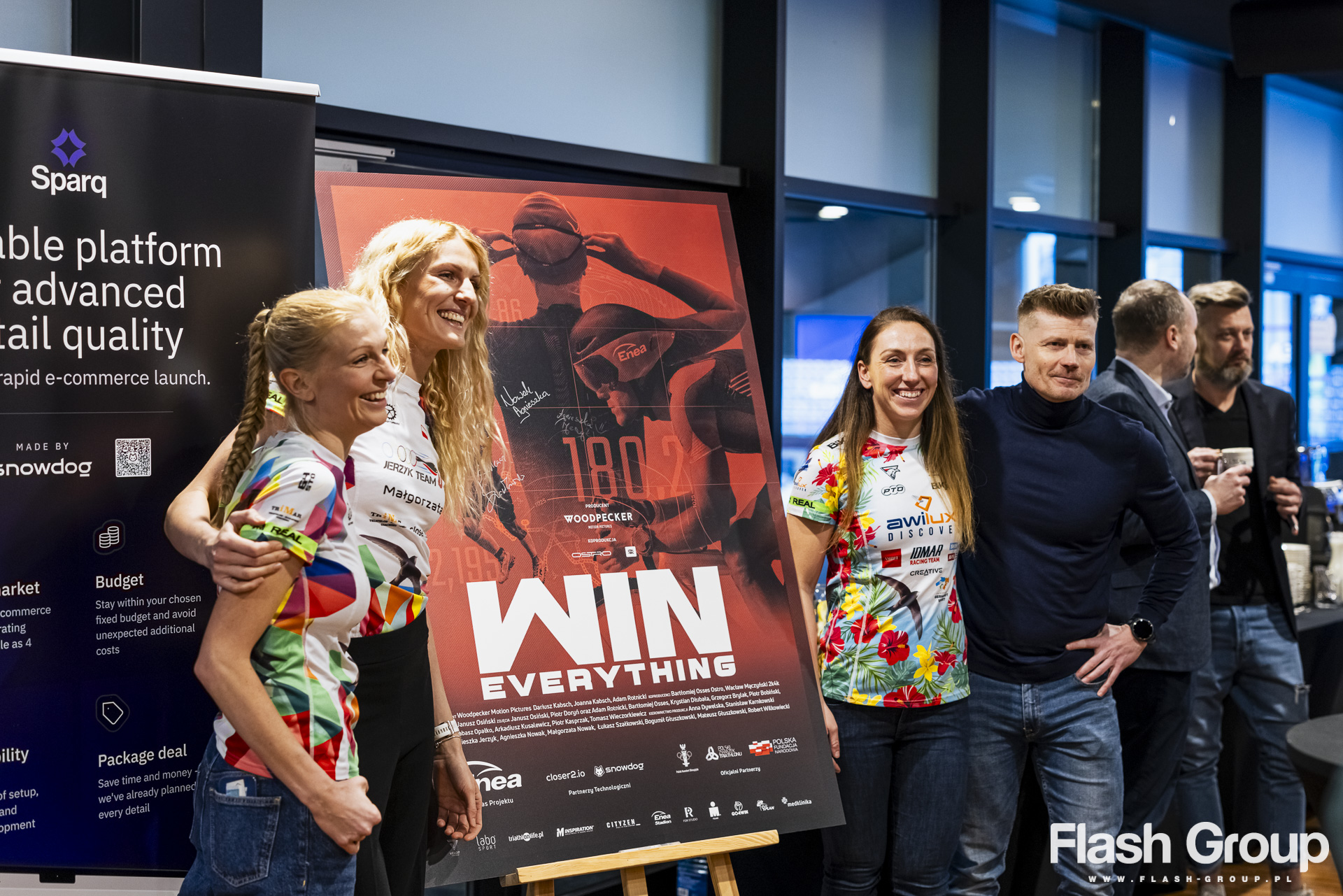 „Win everything” – konferencja prasowa filmu o polskich triathlonistach.